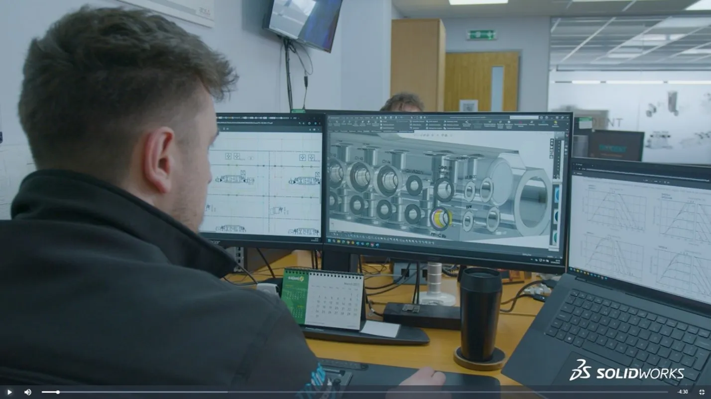 Trident: sistemas hidráulicos servocontrolados projetados em SOLIDWORKS — imagem 3